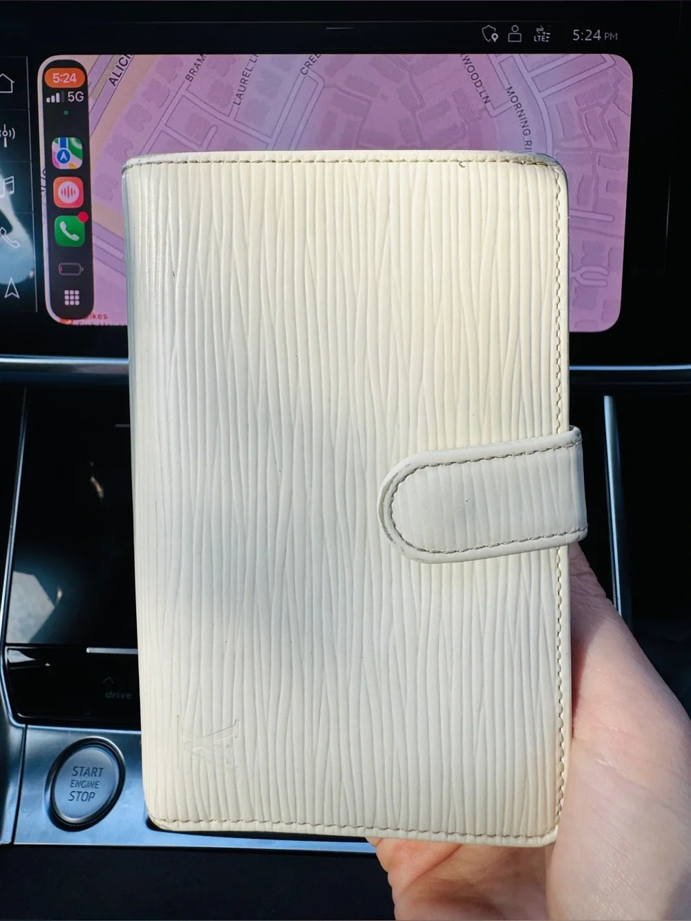 Authentic Louis Vuitton Epi Viennois Wallet – Ivory, COA included
